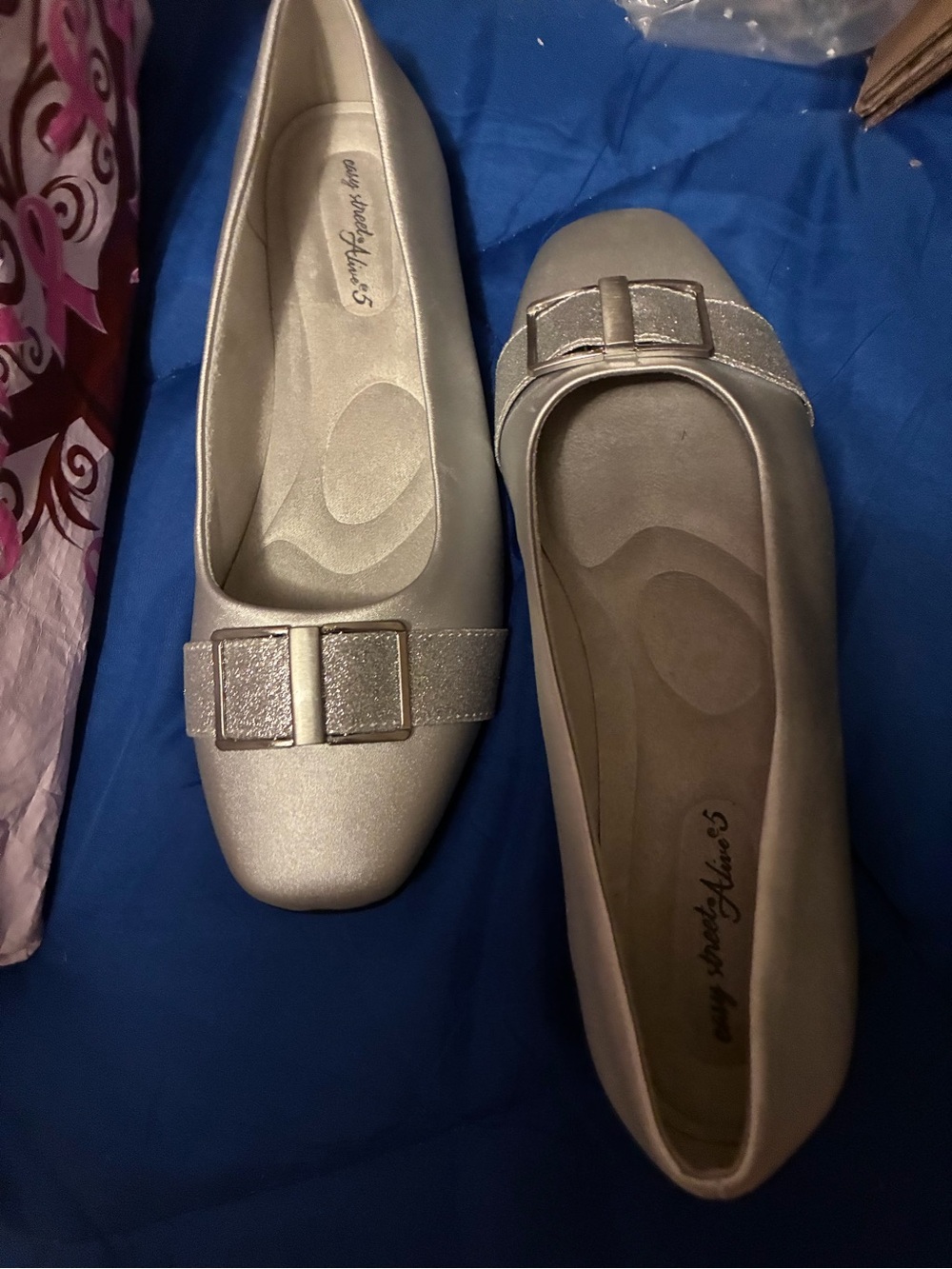 Women’s Metallic Silver Bow-Accent Ballet Flats